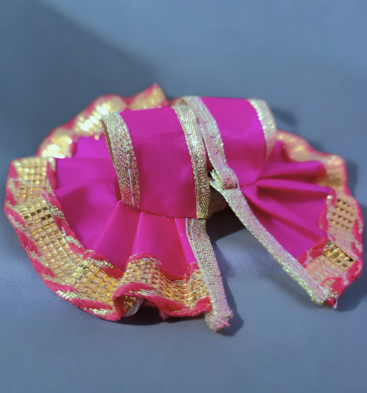House Of Festivals Ladoo Gopal Gold Border Poshak | Size 1 (Colour May Vary)