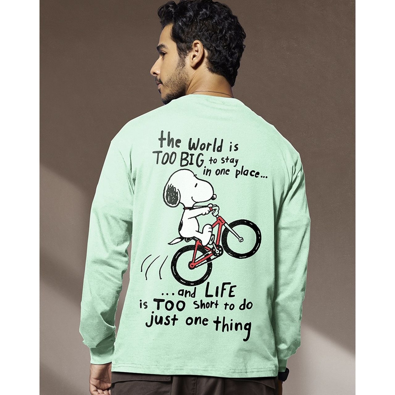 Bewakoof Official Peanuts Merchandise Men's Move On Graphic Printed Oversized T-shirt | Green - M