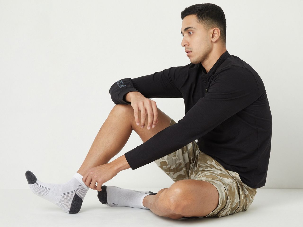Wildcraft Patterned 78% Cotton, 20% Nylon, and 2% Elastane Low Ankle Socks | Assorted - Free Size