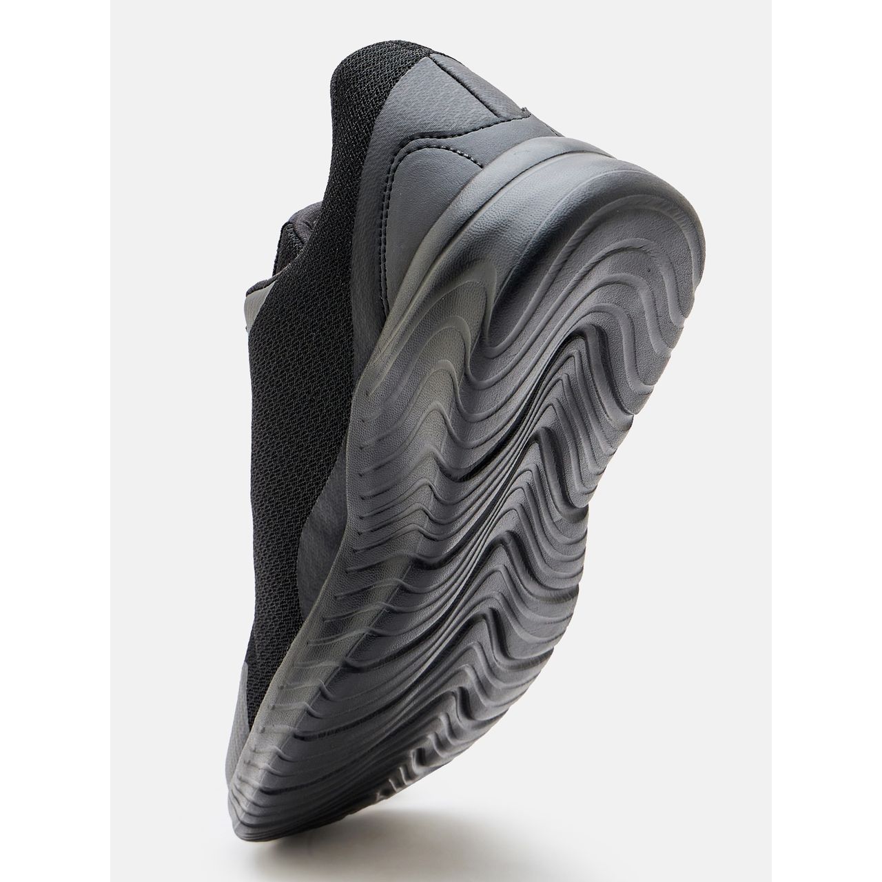 Avant Men's Trigger Walking Shoes | Black | UK 10