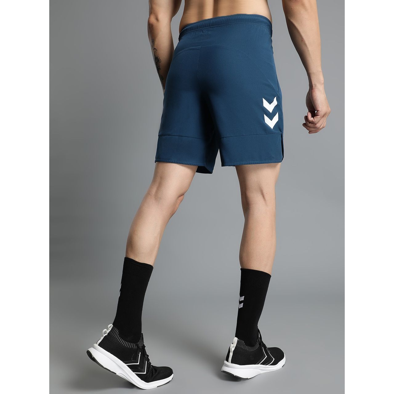 hummel Men's Kuro Solid Regular Fit Gym Shorts with Zipper Pockets | Blue - XL
