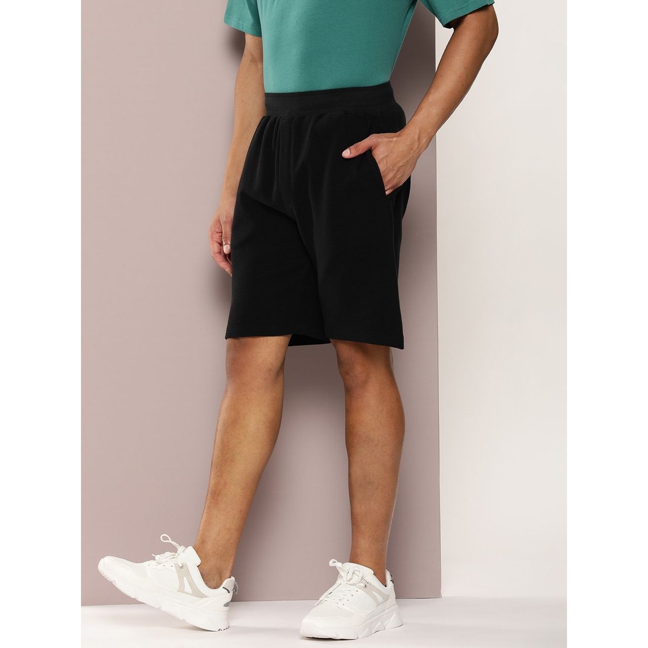 Dillinger Men's Solid Regular Shorts | Black - L