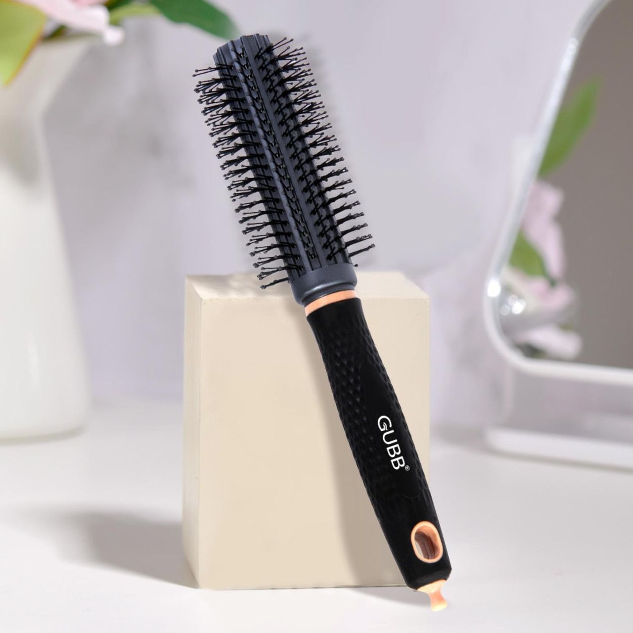 GUBB Elite Round Brush With Pin (Black)