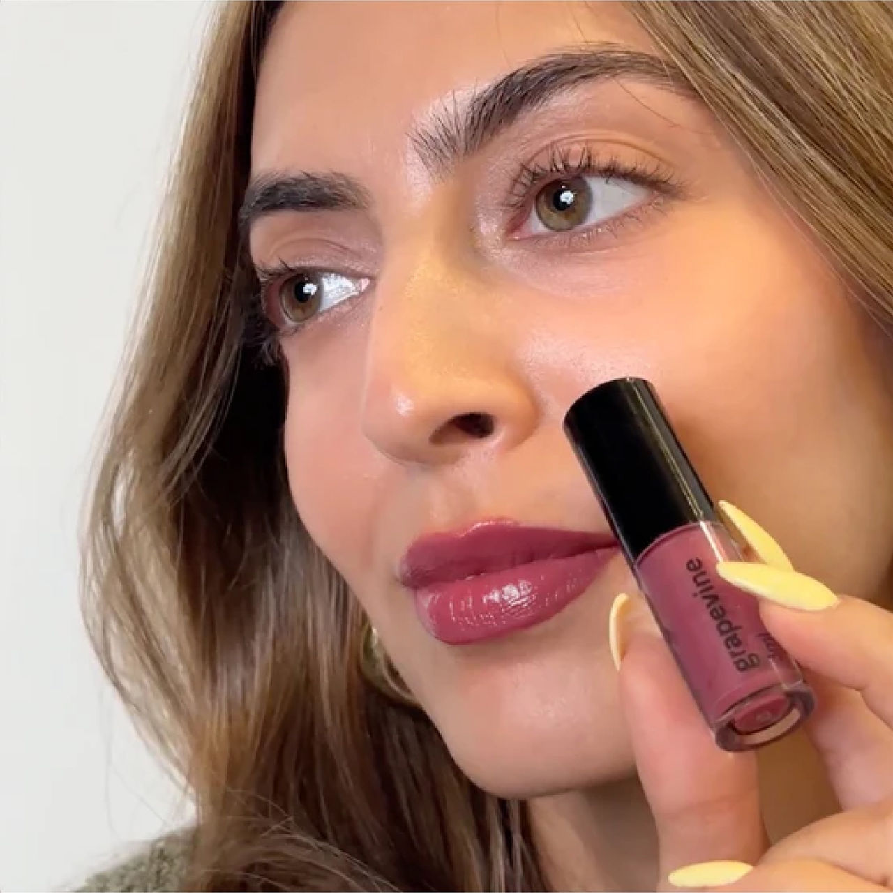 Ruby's Organics Lip Oil Gloss Mini - Grapevine