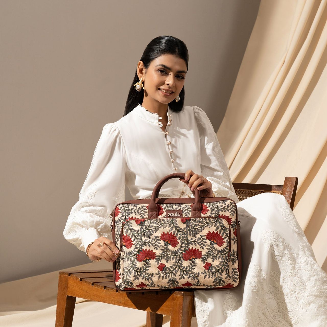 Zouk Nawabi Couture Laptop Bag(1pc), Cello Quench Stainless Steel Insulated Tumbler with Lid & Straw, 900ml, Assorted(1pc) & Renee Dream Kit Mini(5pc) Combo