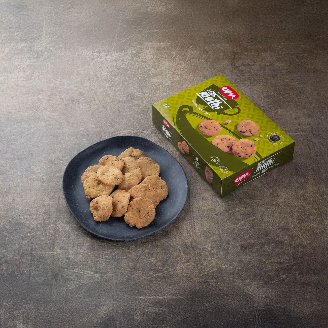 OM Sweets & Snacks Methi Mathis