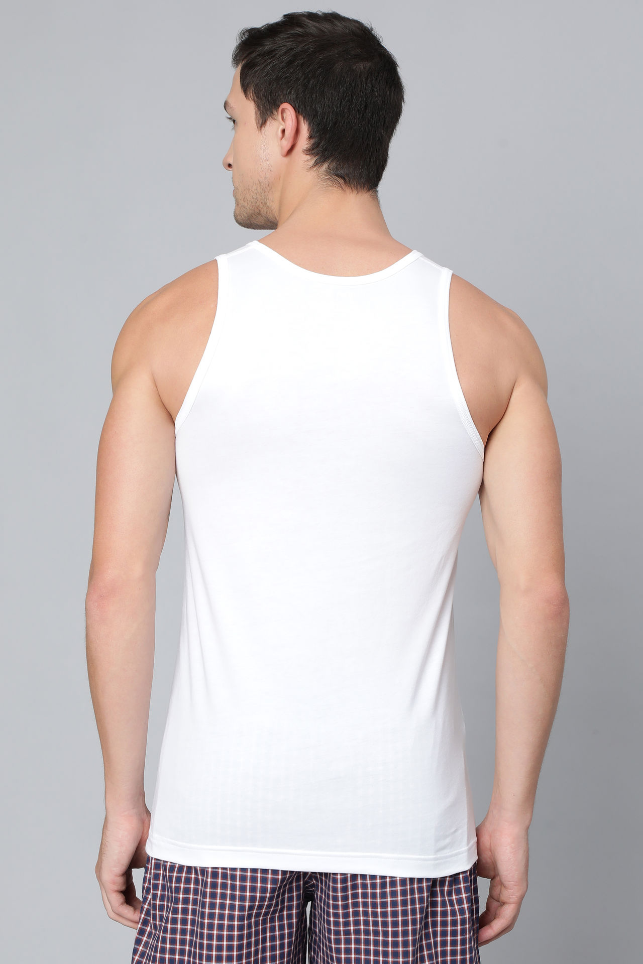 Van Heusen Men Pack Of 2 Moisture Activated & Super Soft Cool It Vest |White-L