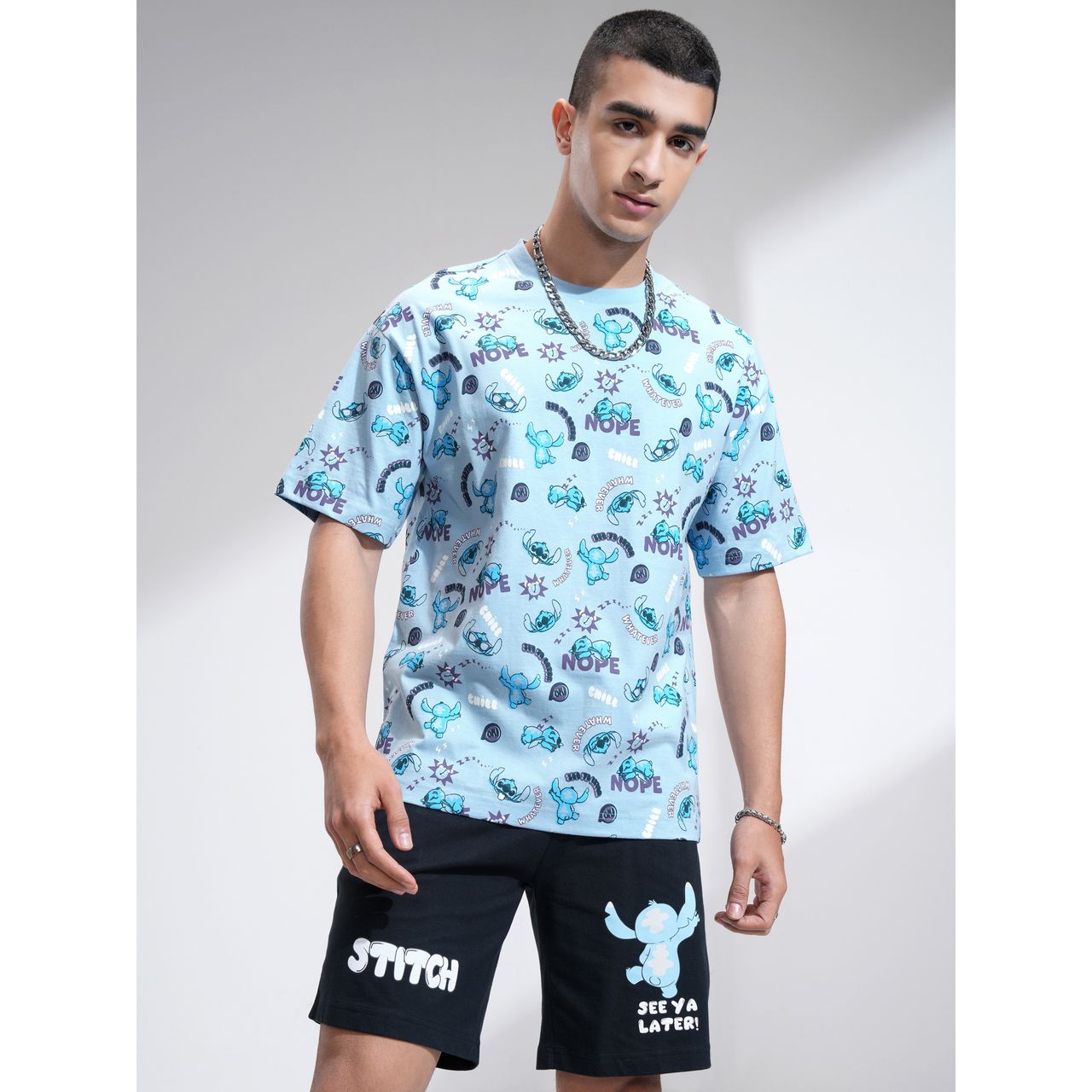 Highlander Men's Round Neck Relaxed T-shirt With Shorts - Disney | MultiColour | M