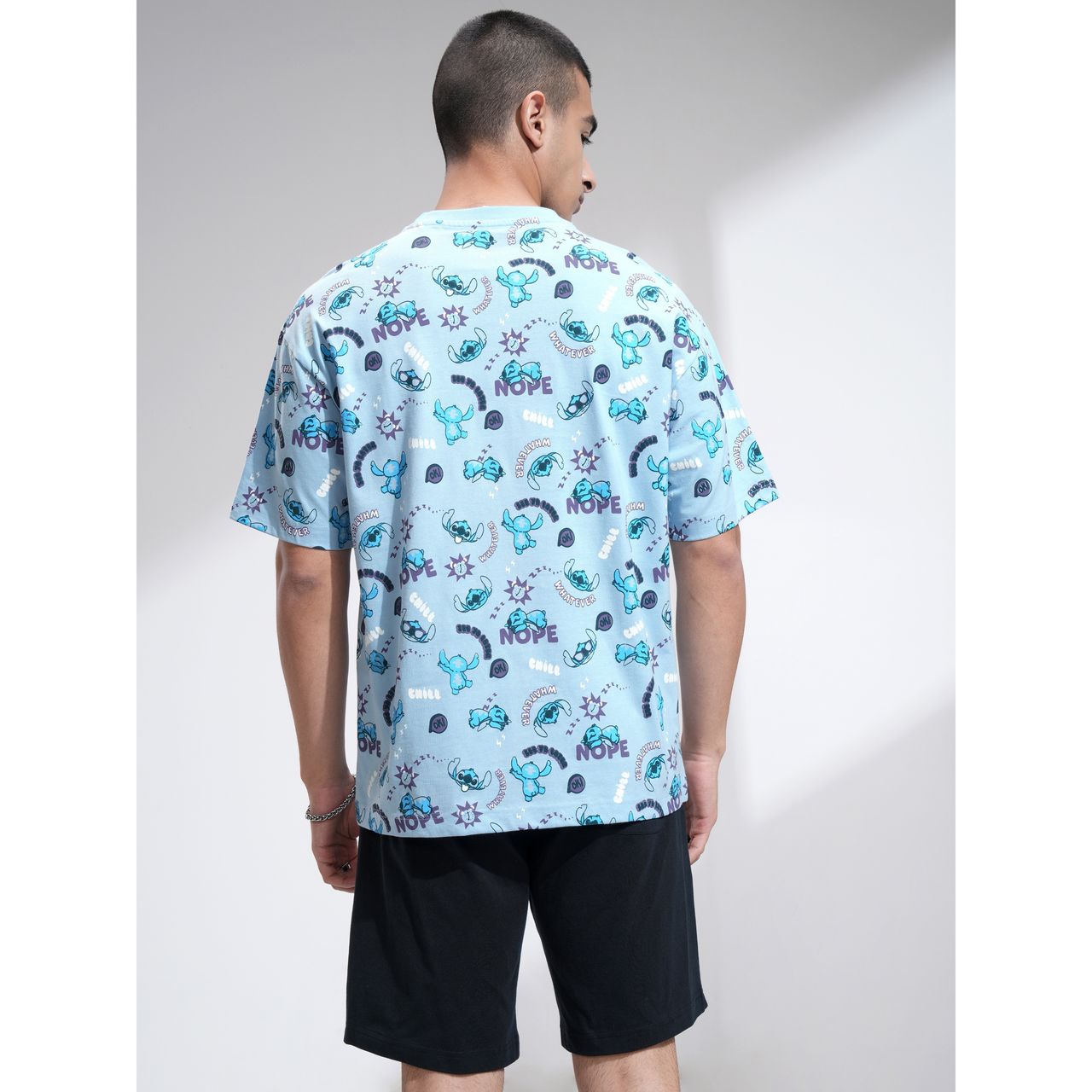 Highlander Men's Round Neck Relaxed T-shirt With Shorts - Disney | MultiColour | M