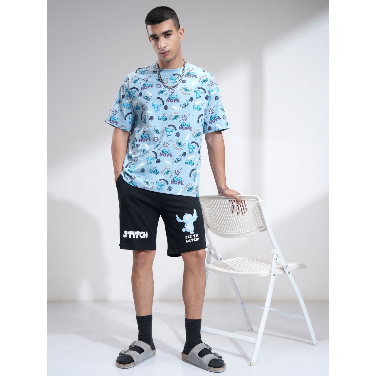 Highlander Men's Round Neck Relaxed T-shirt With Shorts - Disney | MultiColour | M
