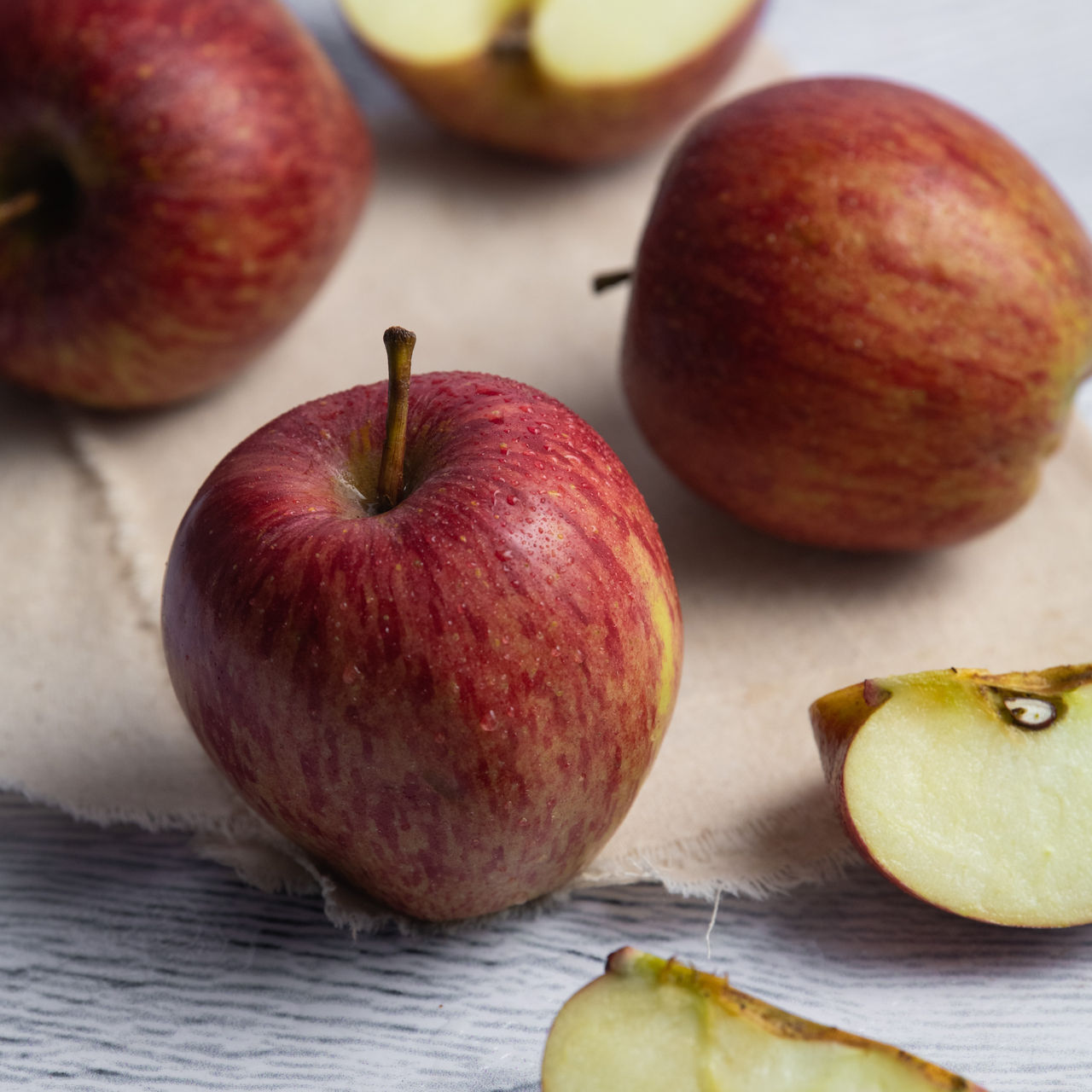 Apple Shimla 4 pc Combo