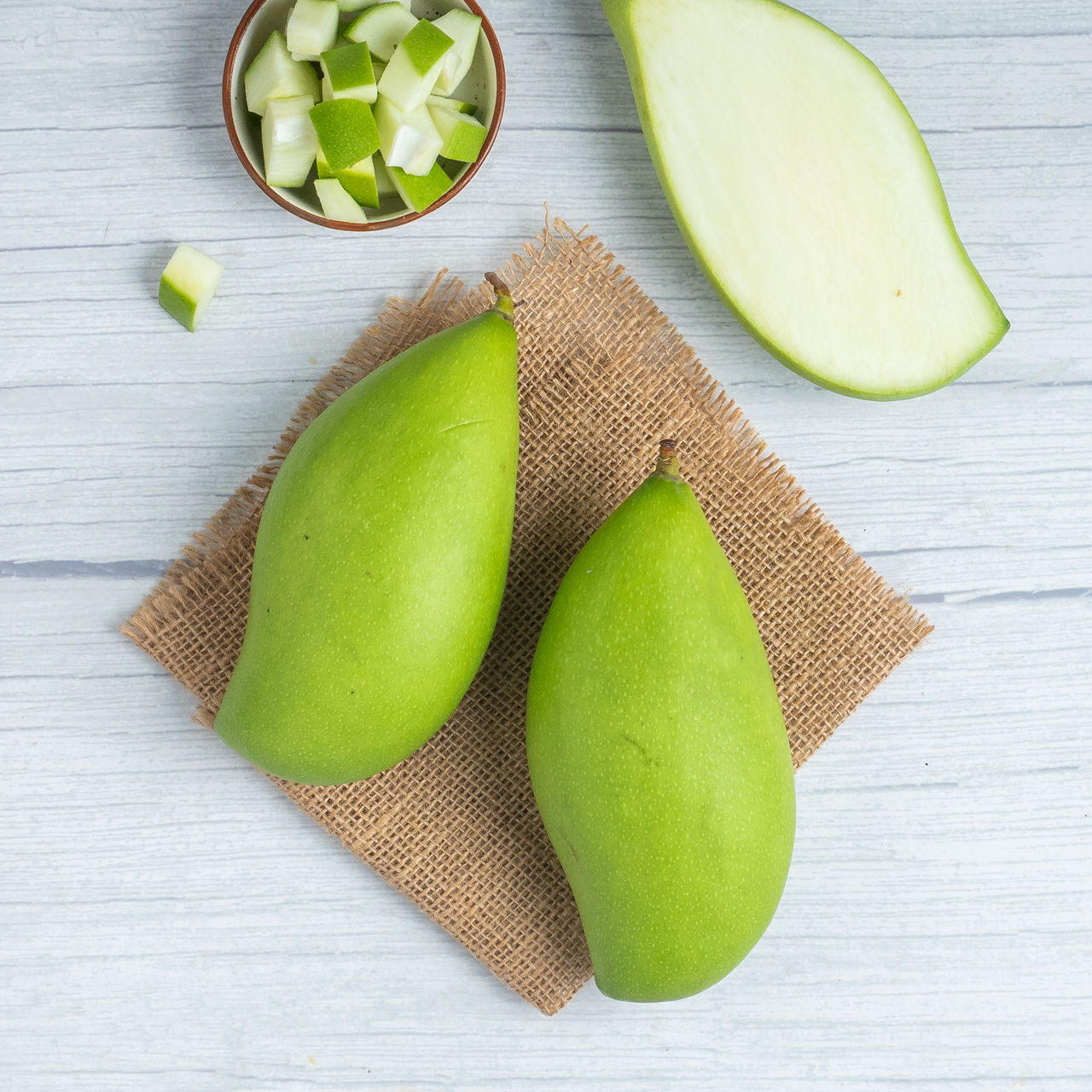 Mango Raw Totapuri (Kaccha Kairi)
