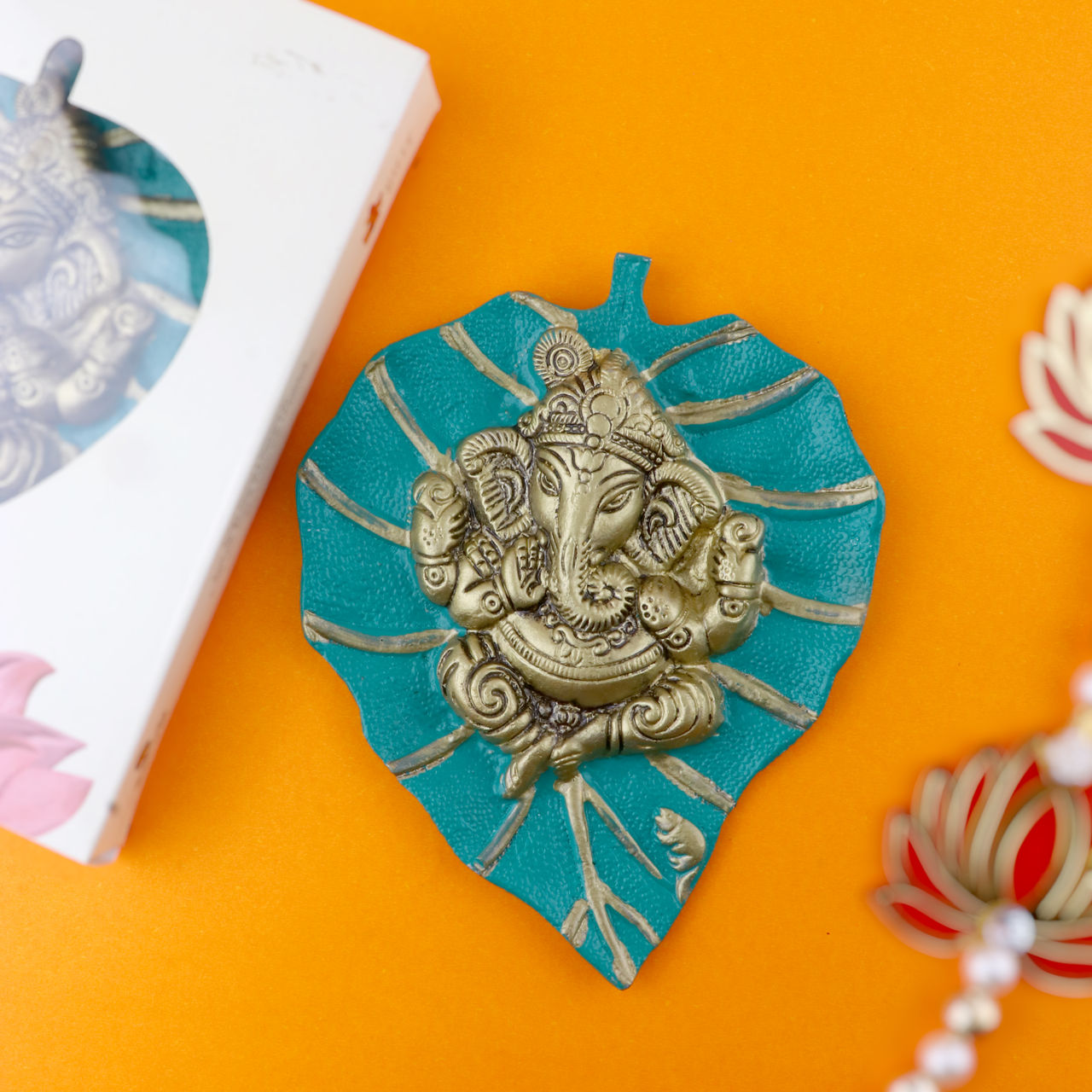 Satvik Leaf Ganesh - Big (Green)