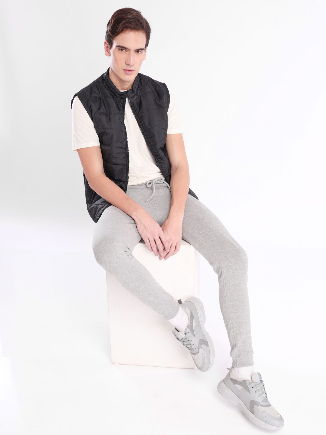 Nobero Men's Zip Pocket Joggers | Grey Melange - M