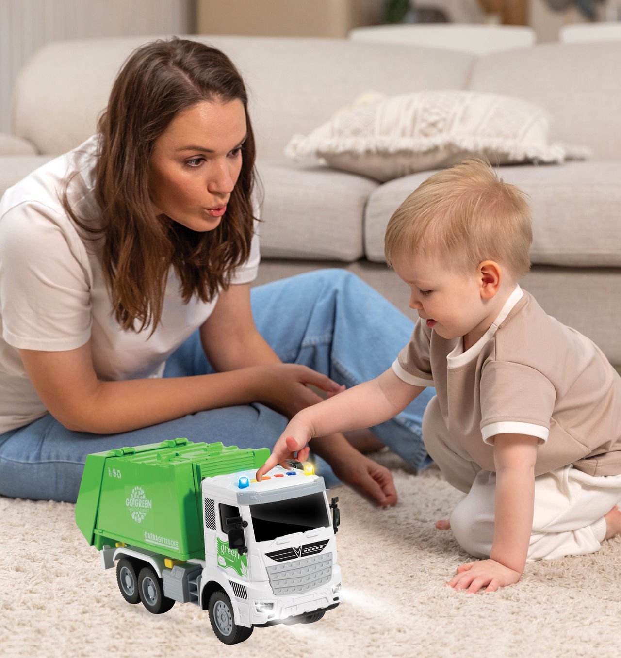 Itoys Bump N Go Garbage Truk (Colour May Vary)