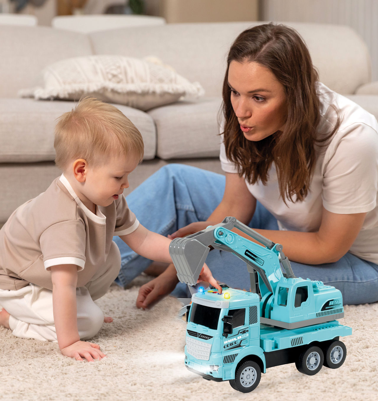 Itoys Bump N Go Excavator (Colour May Vary)