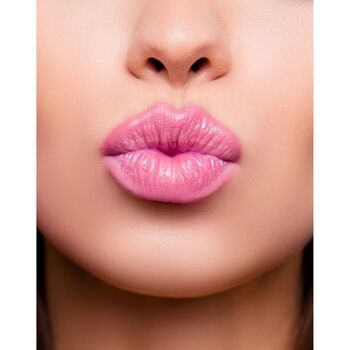 Lakme Lip Love Chapstick Strawberry