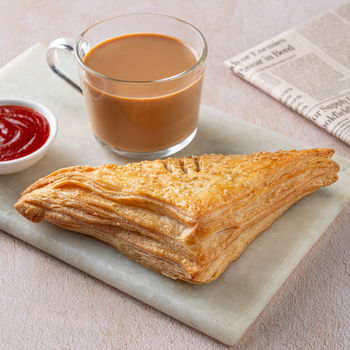 Veg Puff & Adrak Chai Combo