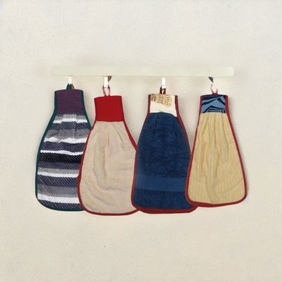 Elegant Weavers Hangy Towel (Colour May Vary)