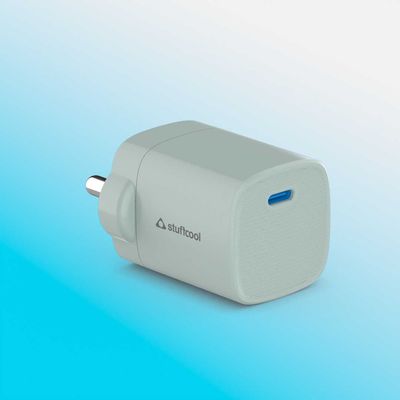 Stuffcool Nuevo 20W Smallest Wall Charger for iPhone (Blue)