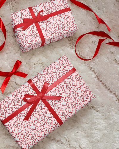 Mad Over Print Outline Heart Gift Wrapping Paper | Pack of 2