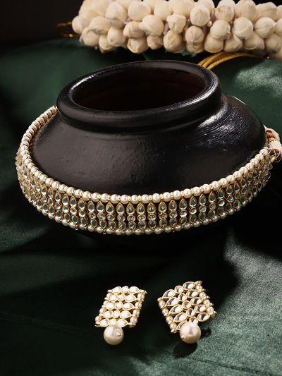 Priyaasi A Charming Kundans And Pearl Combo Choker Set