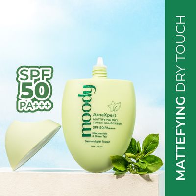 Moody Acnexpert Mattifying Sunscreen SPF 50 Pa +++ Niacinamide For Oil & Acne Control (50 Ml)