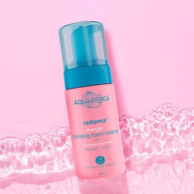 Aqualogica Radiance+ Mousse Hydrating Foam Cleanser