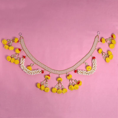 Gullak Beadwork Floral Toran