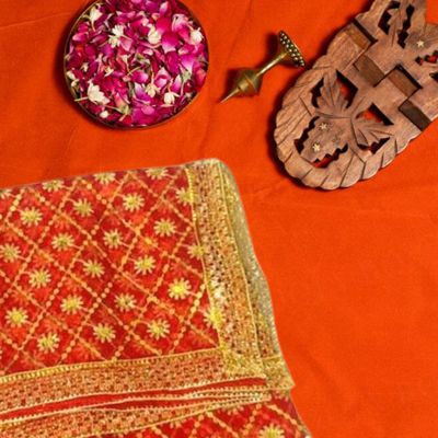 Divine Vibes Mata Rani Chunri - Red | One Size