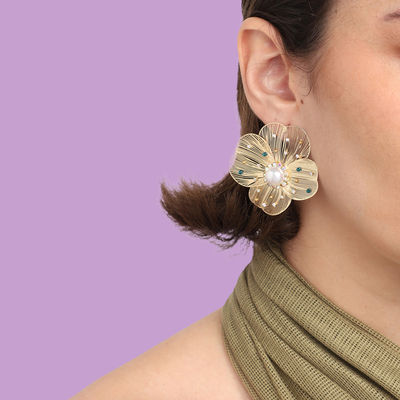 Sohi Gold Plated Party Designer Stone Drop Earring For Women