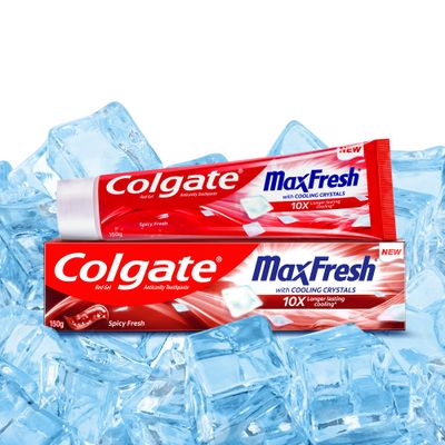 Colgate MaxFresh Toothpaste, Red Gel Paste with Menthol for Super Fresh Breath (Spicy Fresh)