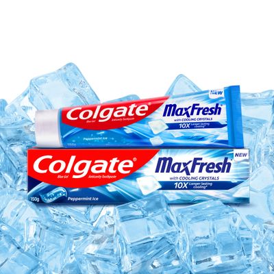 Colgate MaxFresh Toothpaste, Blue Gel Paste with Menthol for Super Fresh Breath (Peppermint Ice)