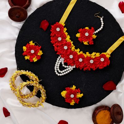 Oye Happy Designer Jewellery Set
