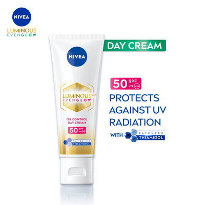 NIVEA Luminous Even Glow Oil Control Day Cream SPF 50,Thiamidol |UV protection & Reduces Dark Spots