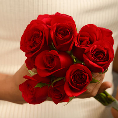 Hoovu Bunch of 10 Roses
