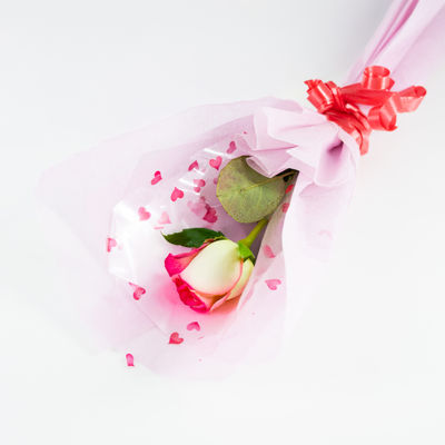 Hoovu Single Pink Rose Bouquet