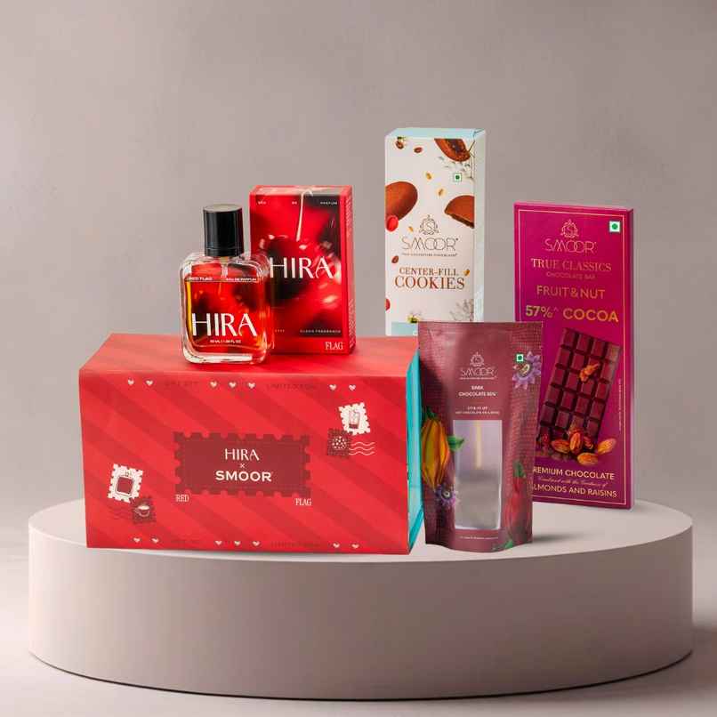 SMOOR x HIRA Premium Chocolate Gift for Her | Bold Edition