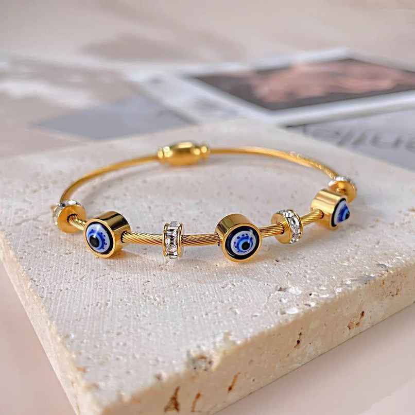 Estailo Fashion Cut The Crap Evil Eye Bracelet | B0000013 | Gold