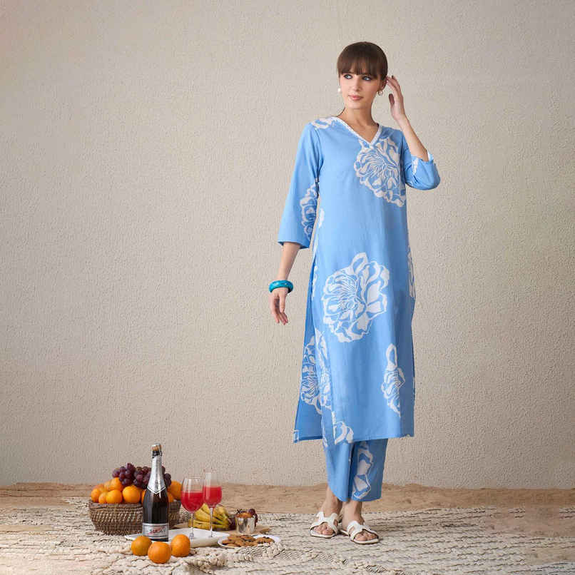 Indo Era Women's Pure Cotton Floral Printed Kurta & Pant Set | Blue - XL Indo Era Women's Pure Cotton Floral Printed Kurta & Pant Set | Blue - XL