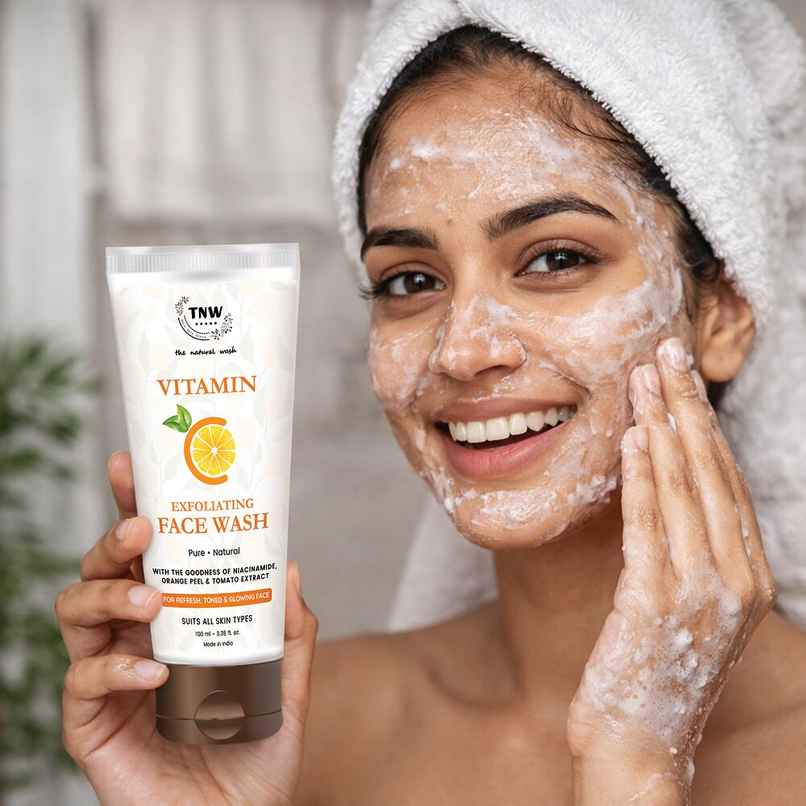 TNW The Natural Wash Vitamin C Face Wash Exfoliating With Walnut Beads| Suits All Skin Types TNW The Natural Wash Vitamin C Face Wash Exfoliating With Walnut Beads| Suits All Skin Types