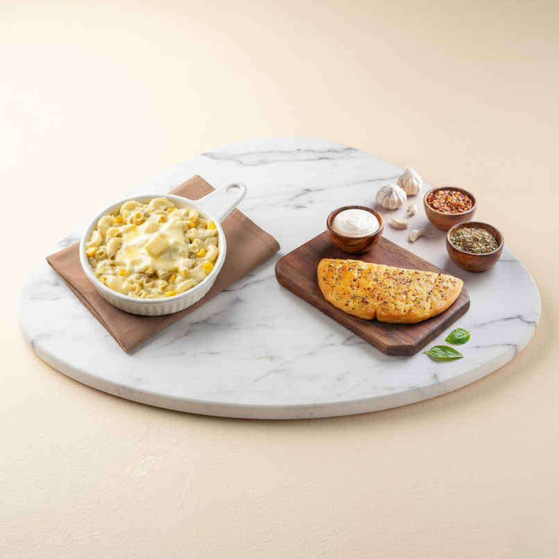 Garlic Bread with Cheese Dip + Mac and Cheese