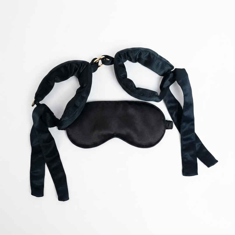 Slainte Handcuff and Blindfold for Couple for Game Play Slainte Handcuff and Blindfold for Couple for Game Play