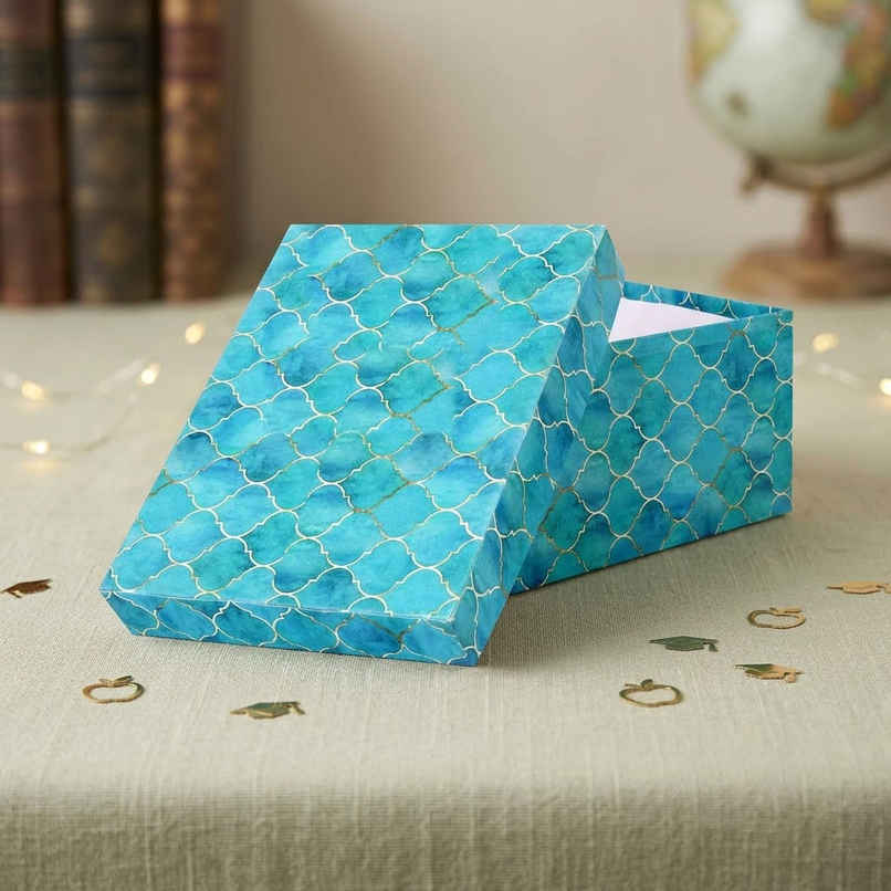 Itsy Bitsy Gift Box Moroccan Trellis Aqua Shimmer L25.5 x W20.5 x D11 cm Itsy Bitsy Gift Box Moroccan Trellis Aqua Shimmer L25.5 x W20.5 x D11 cm