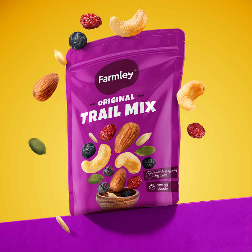 Farmley Trail Mix Dry Fruit- Almonds, Cashews, Cranberries, Blueberries, Blackcurrant & More