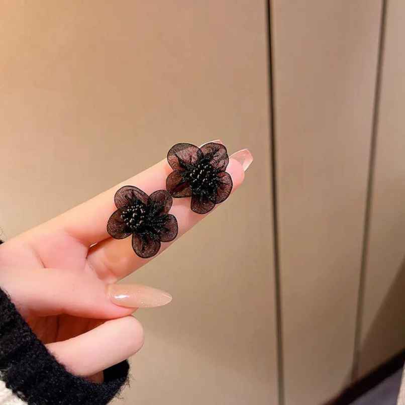 Estailo Fashion As Fresh As Daisy Earring | E0001125 | Black