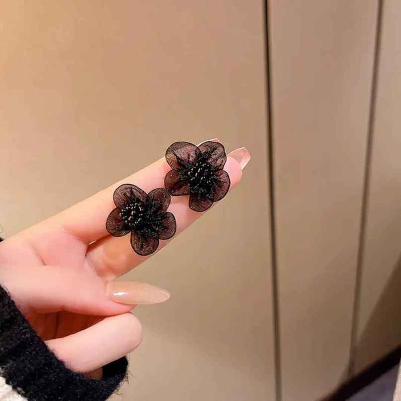 Estailo Fashion As Fresh As Daisy Earring | E0001125 | Black Estailo Fashion As Fresh As Daisy Earring | E0001125 | Black