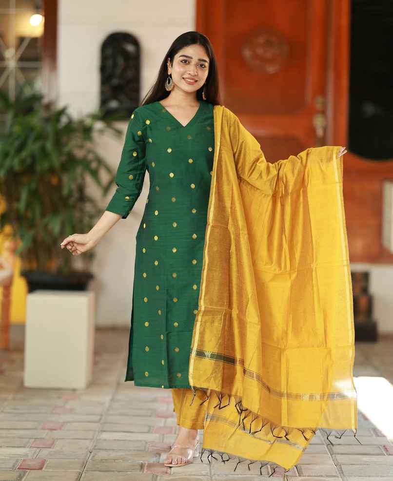 GoSriKi Women's Rayon Blend Straight Polka-Dot Kurta with Pant & Dupatta | SDF | Green - L GoSriKi Women's Rayon Blend Straight Polka-Dot Kurta with Pant & Dupatta | SDF | Green - L
