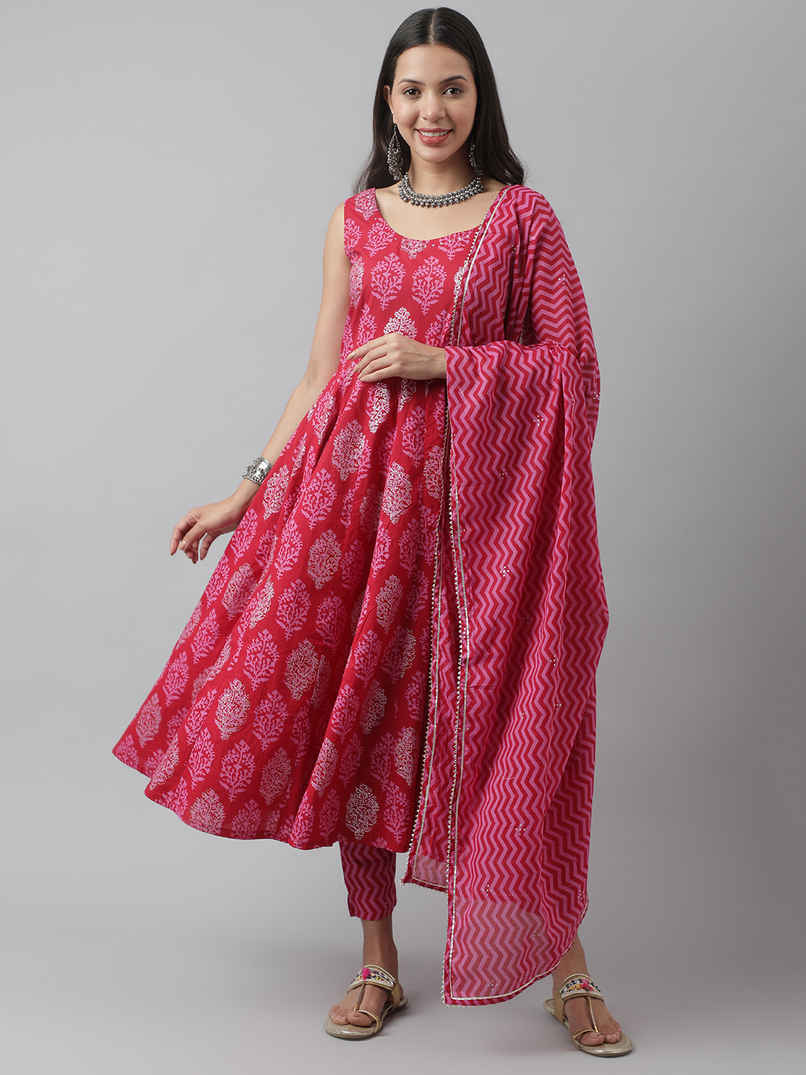 Divena Women s Magenta Floral Cotton Anarkali Kurta Pant Set with Dupatta | DK0840 | L Divena Women s Magenta Floral Cotton Anarkali Kurta Pant Set with Dupatta | DK0840 | L