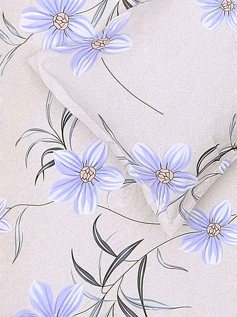 Status Imperial Corner Fitted Bedsheet | Delicate Daisy Blue | 198 x 182 cm Status Imperial Corner Fitted Bedsheet | Delicate Daisy Blue | 198 x 182 cm